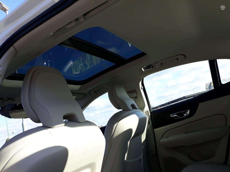Volvo S60 • 2019 • 88,000 km 13