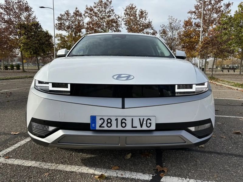 Hyundai Ioniq Electric • 2022 • 71,000 km 12