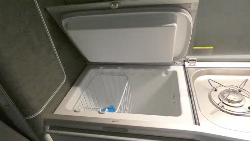 Volkswagen California • 2021 • 60,254 km 10