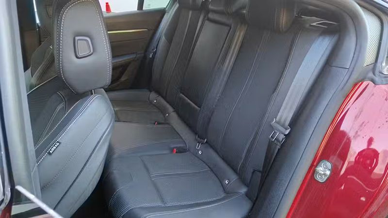 Peugeot 508 • 2021 • 38,096 km 10