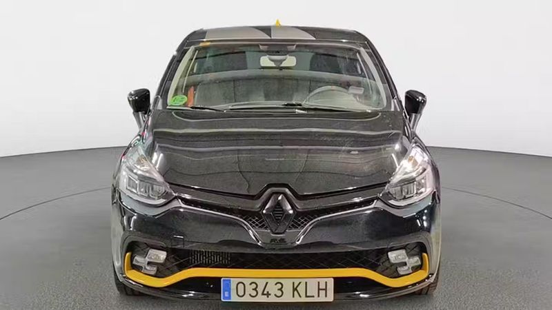 Renault Clio • 2018 • 56,796 km 9