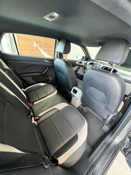 Volkswagen T-Cross • 2020 • 72,300 km 8