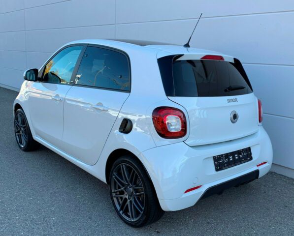 Smart Forfour • 2018 • 60,000 km 4