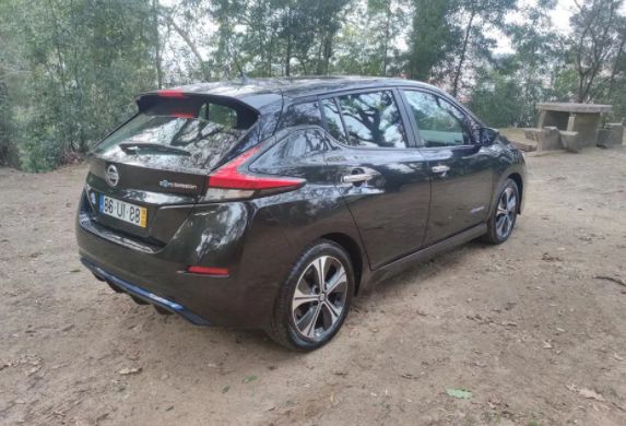 Nissan Leaf • 2018 • 120,000 km 2