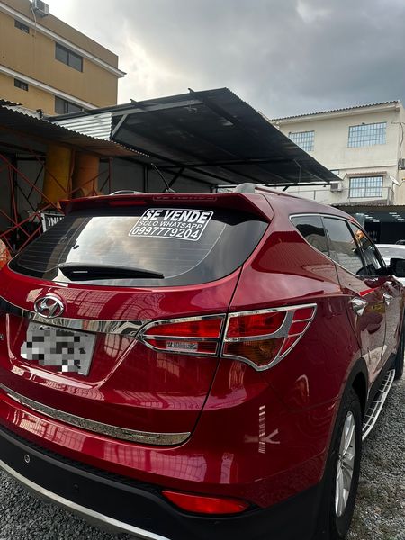 Hyundai Santa Fe • 2015 • 113,000 km 2