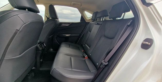 Lexus NX • 2023 • 23,000 km 2