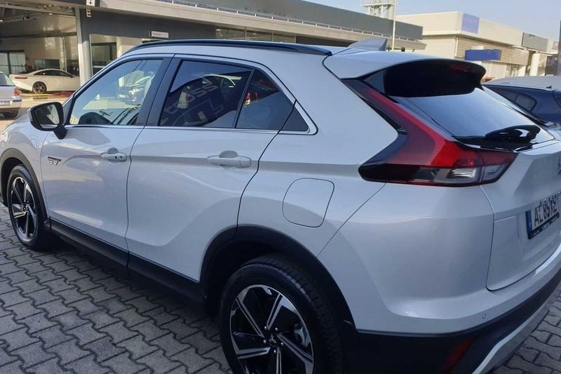 Mitsubishi Eclipse Cross • 2021 • 500 km 3
