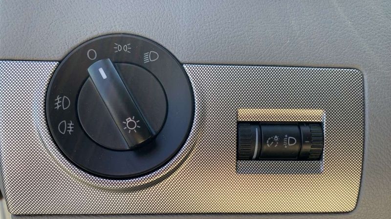 Volkswagen California • 2008 • 156,700 km 8