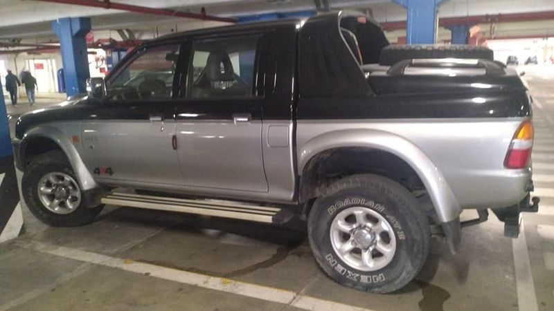 Mitsubishi L200 • 2000 • 127,000 km 2