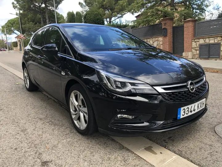 Opel Astra • 2019 • 71,000 km 1