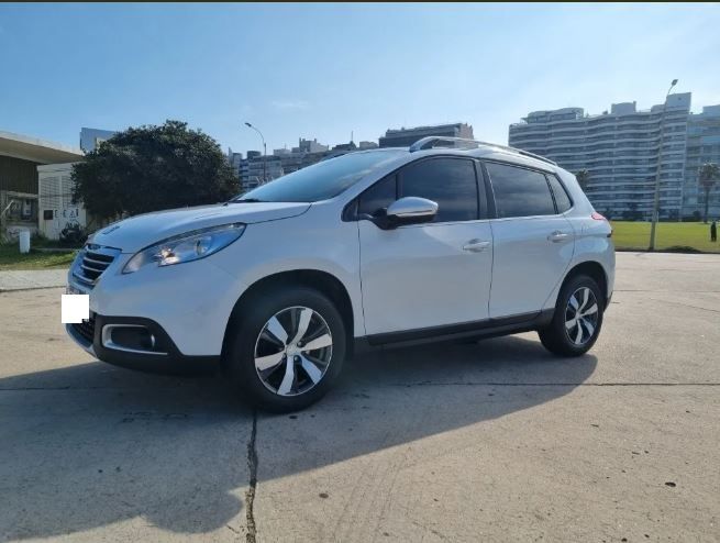 Peugeot 2008 • 2019 • 80,500 km 1