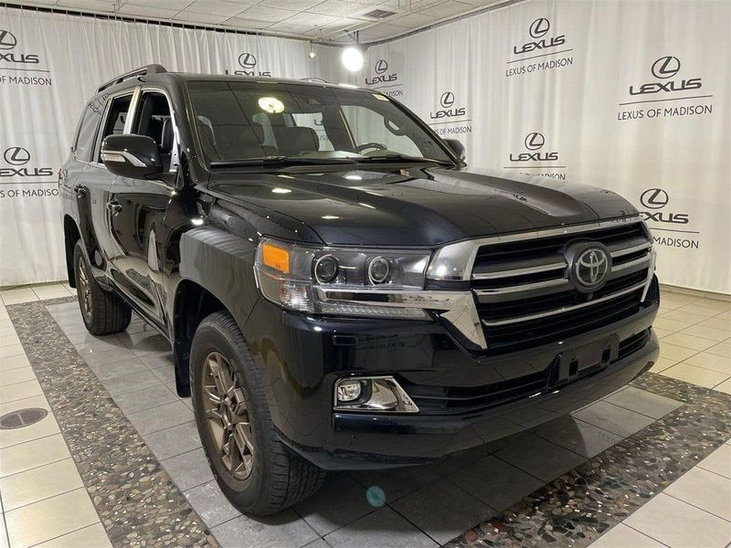 Toyota Land Cruiser • 2020 • 12,258 km 1