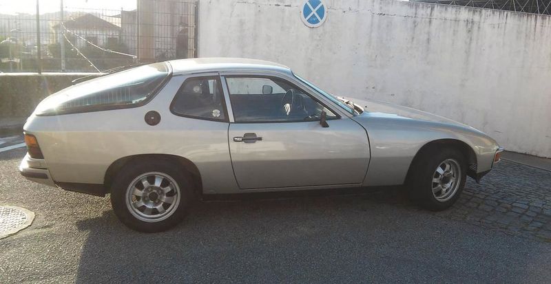 Porsche 924 • 1980 • 60,000 km 3