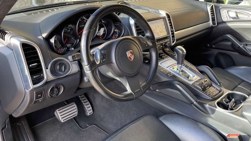 Porsche Cayenne • 2010 • 173,500 km 9