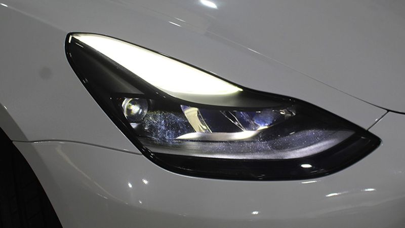 Tesla Model 3 • 2021 • 44,978 km 15