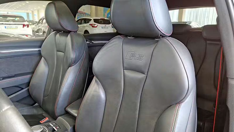 Audi RS 3 • 2019 • 102,216 km 11