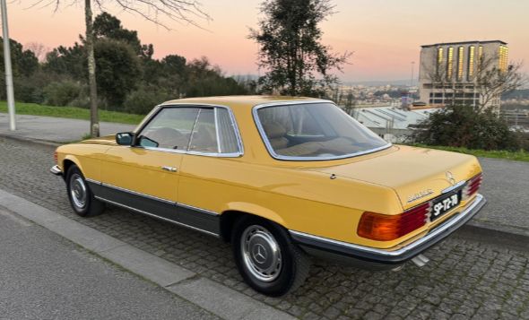 Mercedes-Benz SLC • 1976 • 175,000 km 2