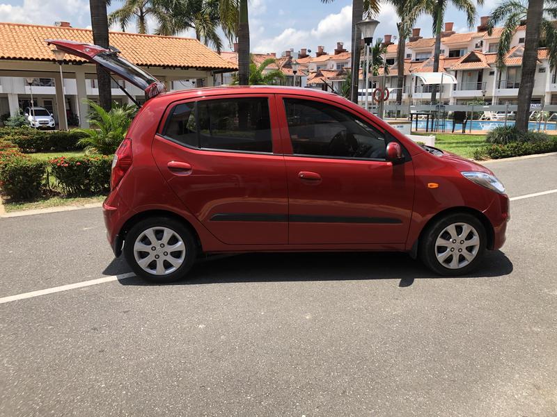 Hyundai i10 • 2013 • 99,725 km 1