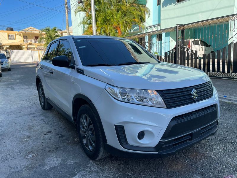 Suzuki Vitara • 2022 • 15,361 km 7