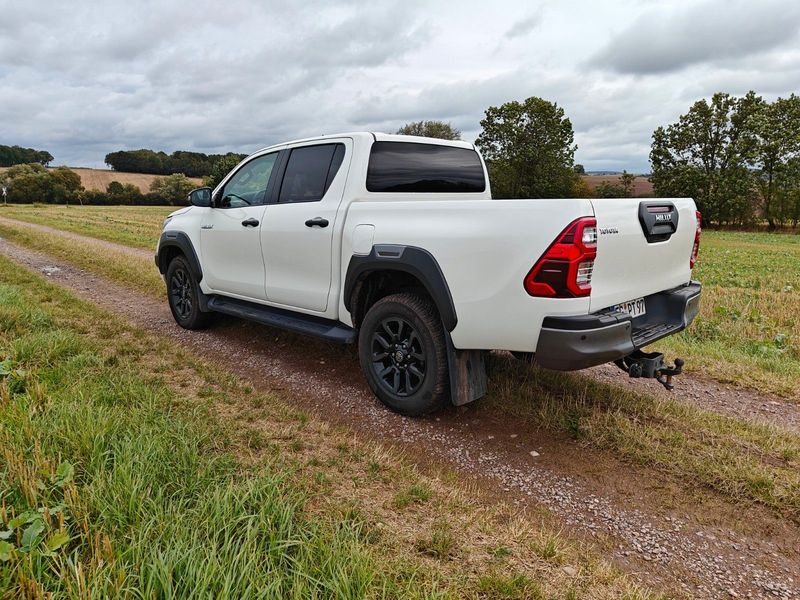 Toyota Hilux • 2021 • 82,500 km 4