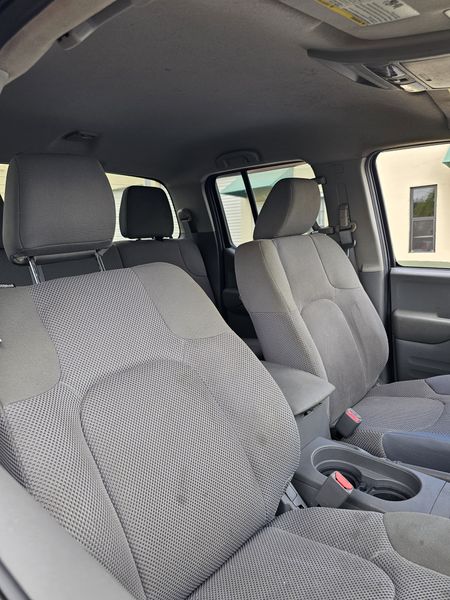 Nissan Frontier • 2019 • 116,000 mi 5