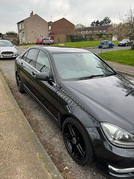Mercedes-Benz C-Class • 2013 • 193,000 km 2