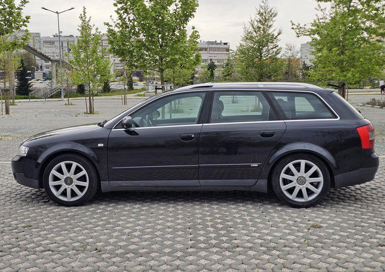 Audi A3 • 2017 • 64,000 km 4