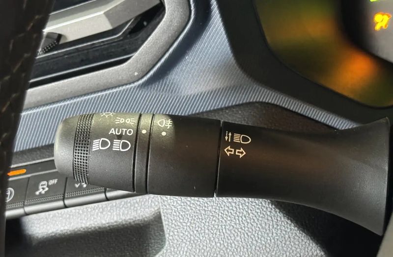 Dacia Duster • 2025 • 4,598 km 15