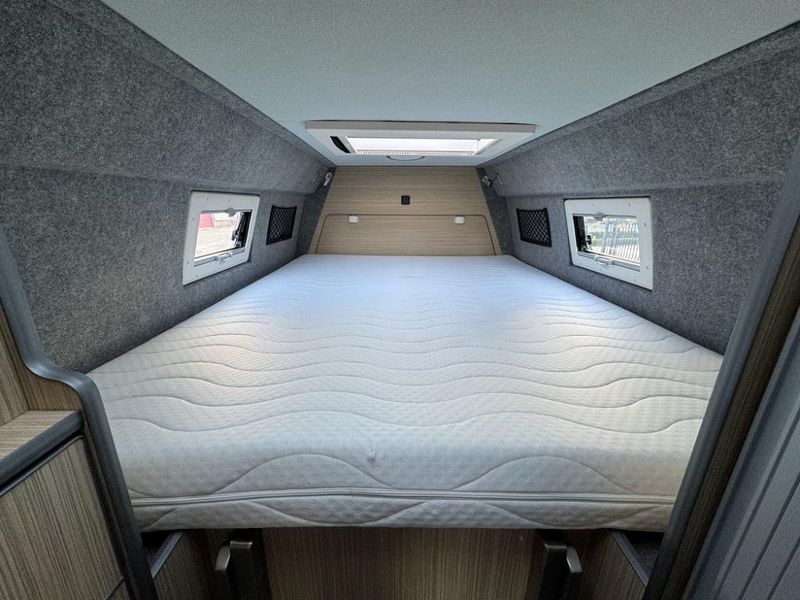 Mercedes-Benz Sprinter • 2020 • 46,000 km 12