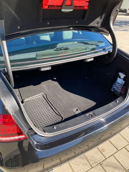 Mercedes-Benz E-Class • 2013 • 166,000 km 13