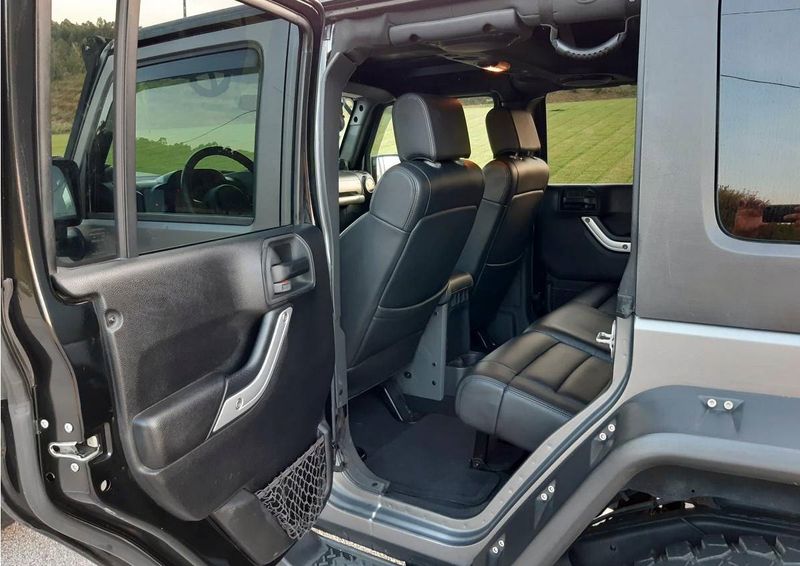 Jeep Compass • 2010 • 120,000 km 5