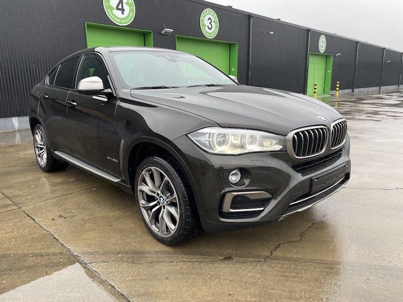BMW X6 • 2015 • 114,000 km 1