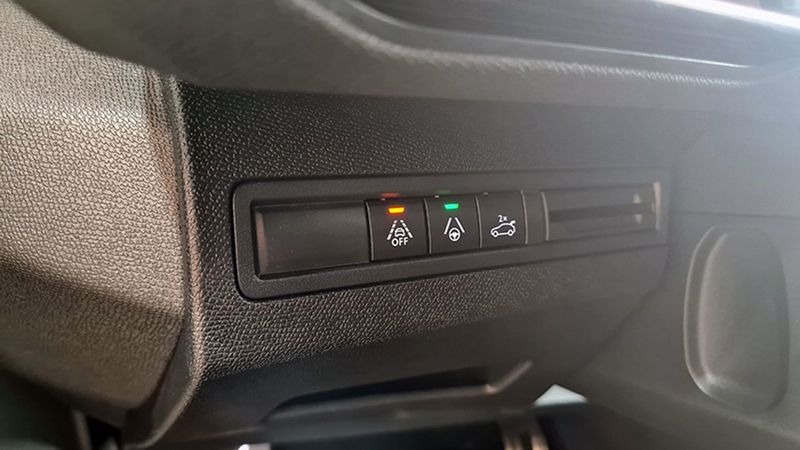 Peugeot 3008 • 2024 • 2,180 km 12