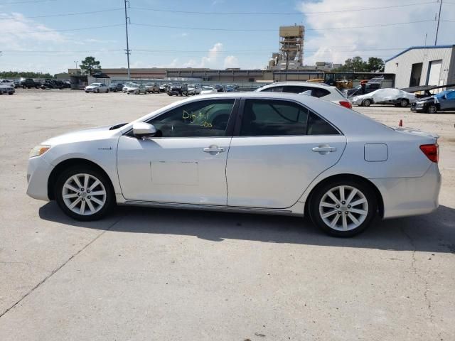 Toyota Camry Hybrid • 2012 • 12 km 6