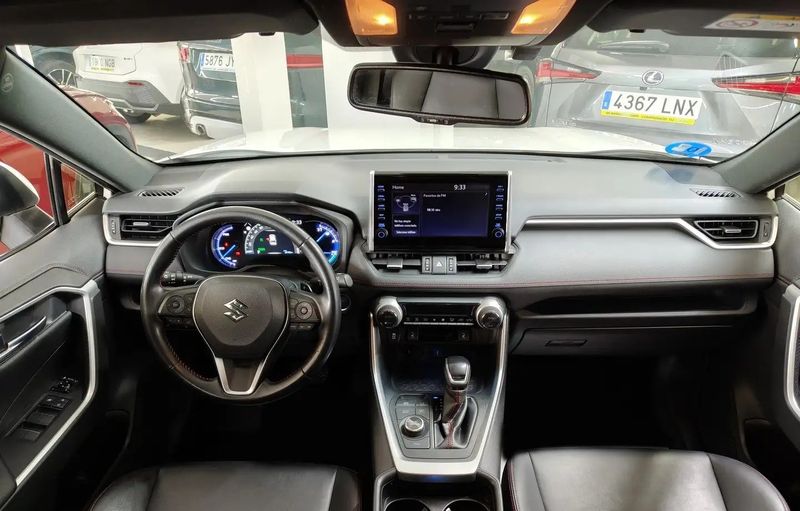 Suzuki Vitara • 2020 • 69,782 km 5