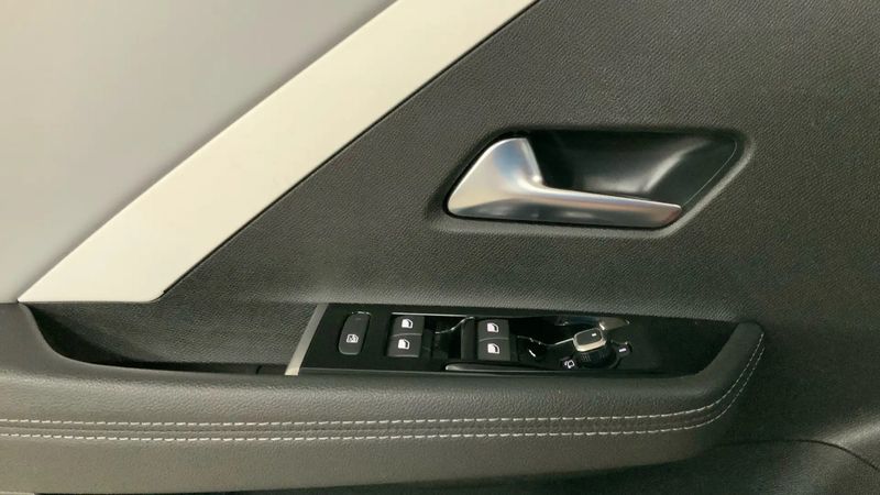 Opel Astra • 2022 • 35,700 km 12