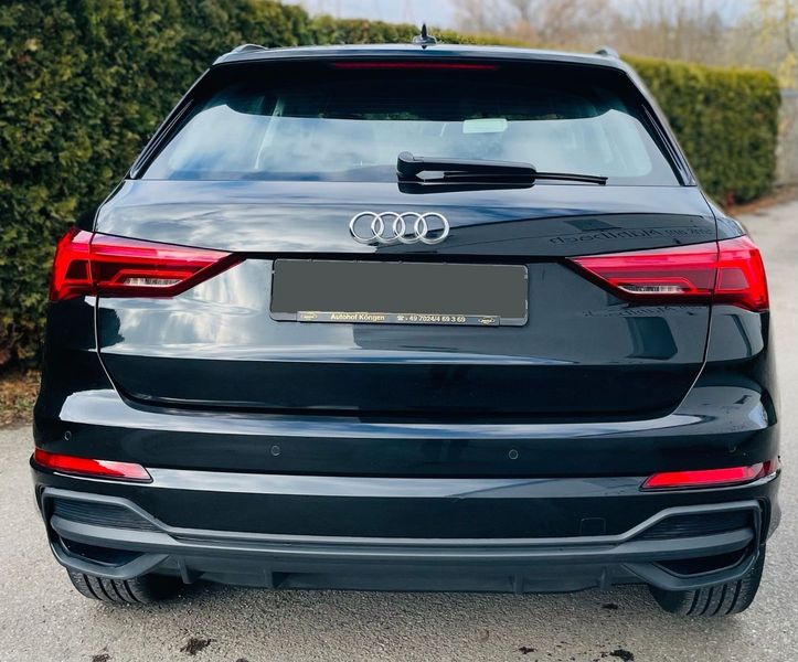 Audi Q3 • 2023 • 59,990 km 4