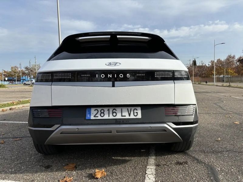 Hyundai Ioniq Electric • 2022 • 71,000 km 5