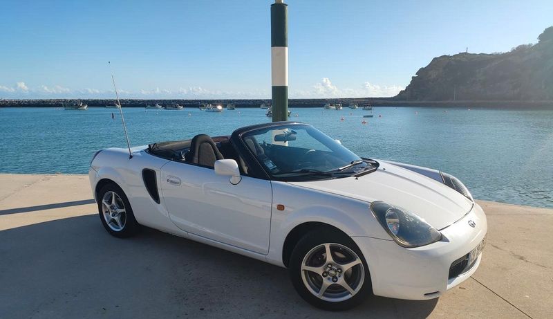 Toyota MR2 • 2000 • 170,000 km 1