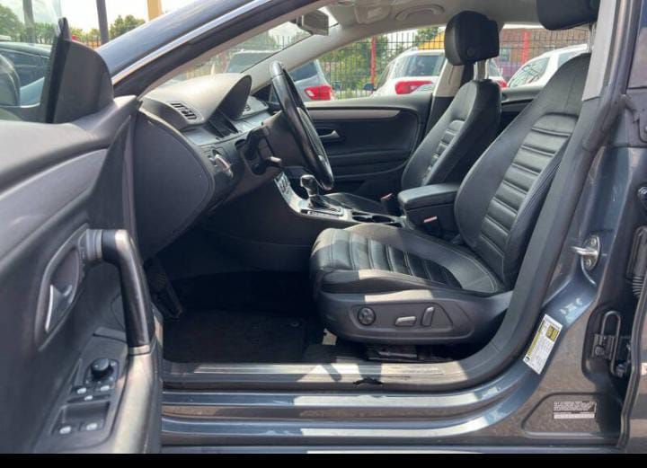 Volkswagen CC • 2013 • 196,000 km 9