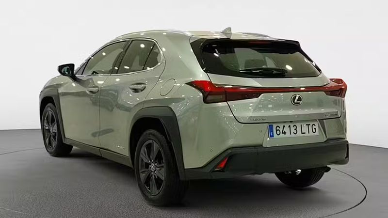 Lexus UX • 2021 • 79,916 km 4