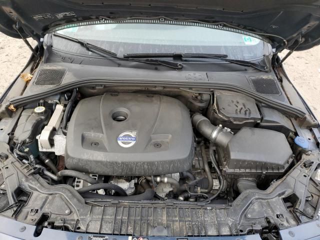 Volvo V60 • 2015 • 10,000 mi 10