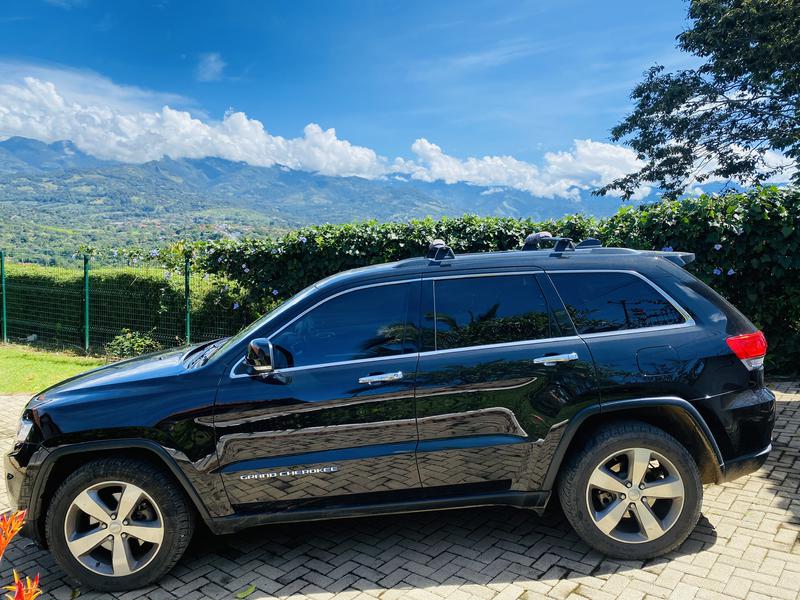 Jeep Cherokee • 2015 • 114 km 1
