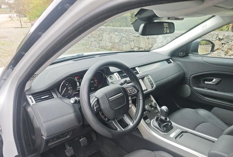 Land Rover Range Rover • 2017 • 16,000 km 5