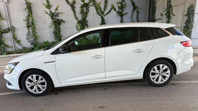 Renault Mégane • 2018 • 270,000 km 2