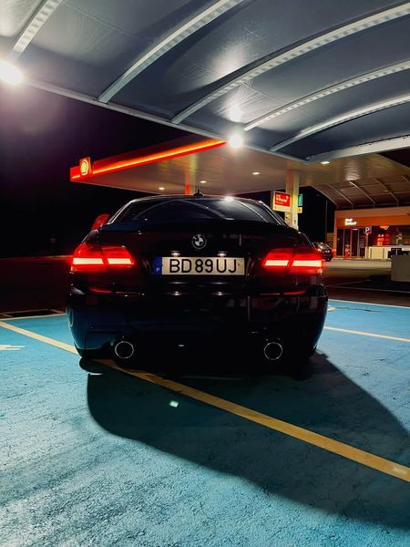 BMW 328i • 2008 • 125,000 km 2