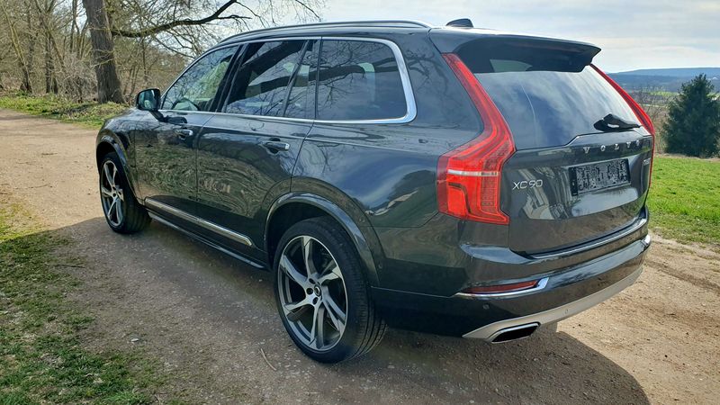 Volvo XC90 • 2018 • 99,957 km 40