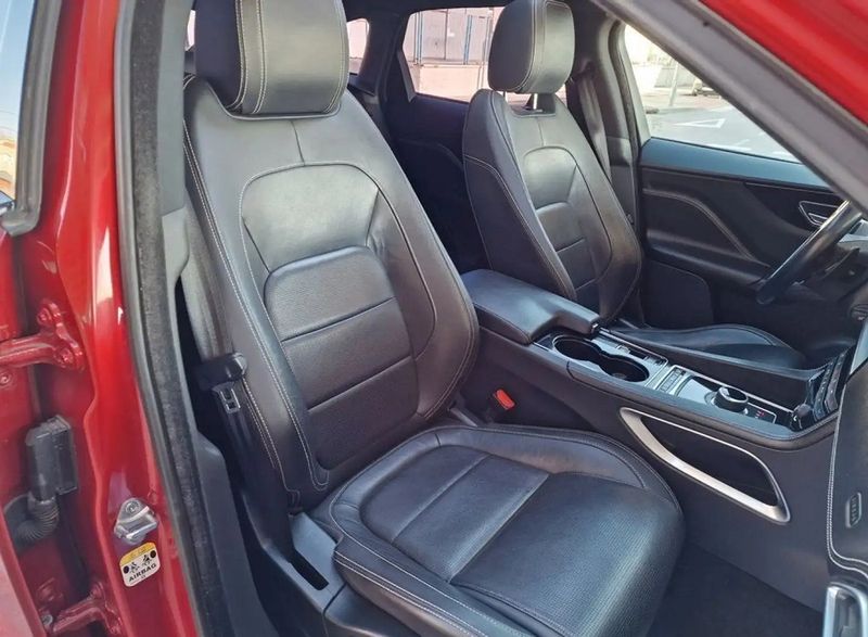 Jaguar F-Pace • 2018 • 195,500 km 7