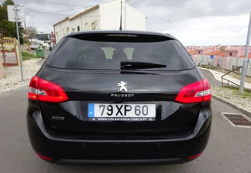 Peugeot 308 • 2019 • 51,000 km 2
