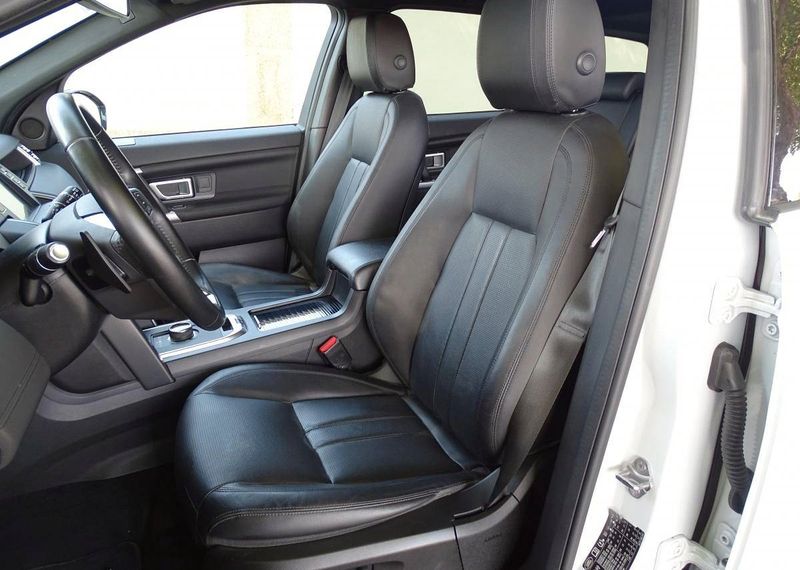 Land Rover Discovery Sport • 2017 • 80,000 km 2